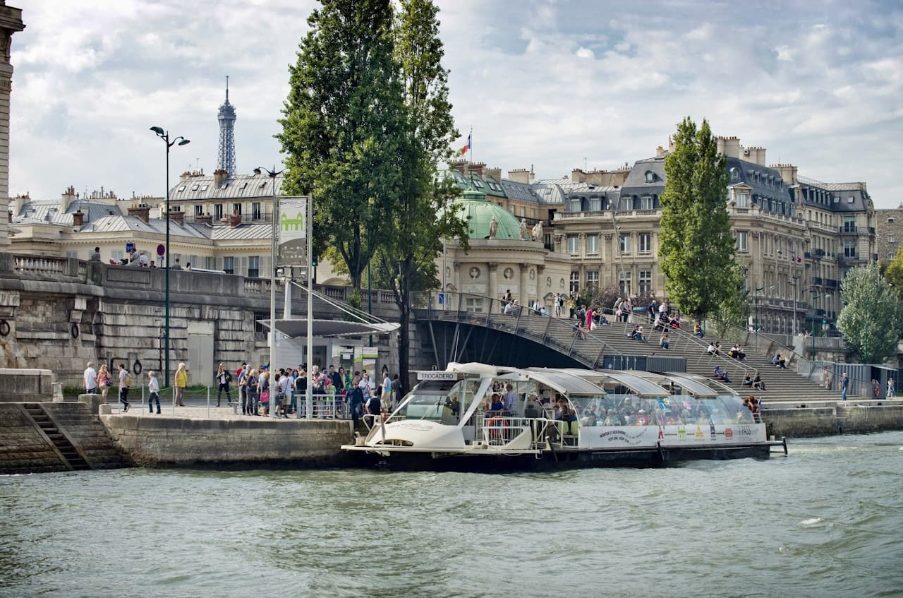 Batobus Paris - image 7