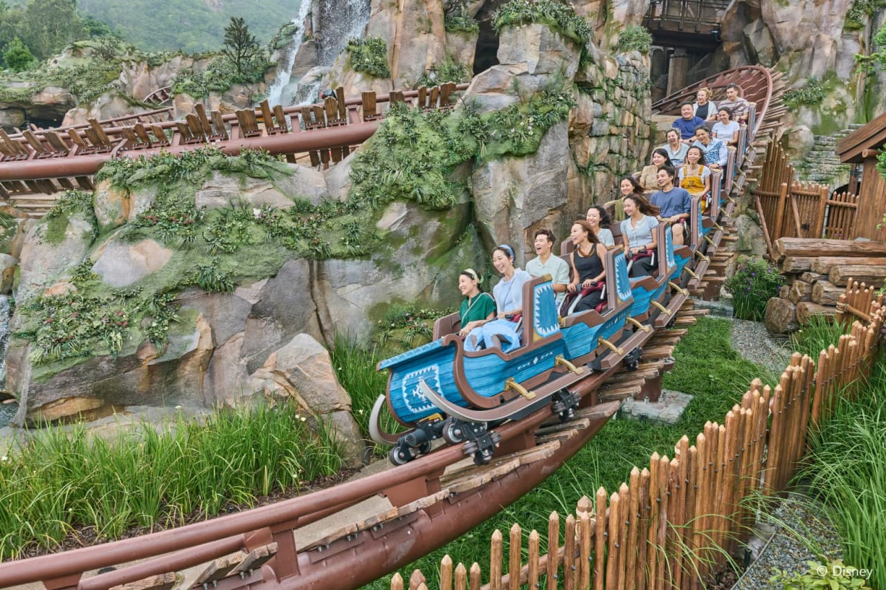Hong Kong Disneyland Park Ticket - image 36