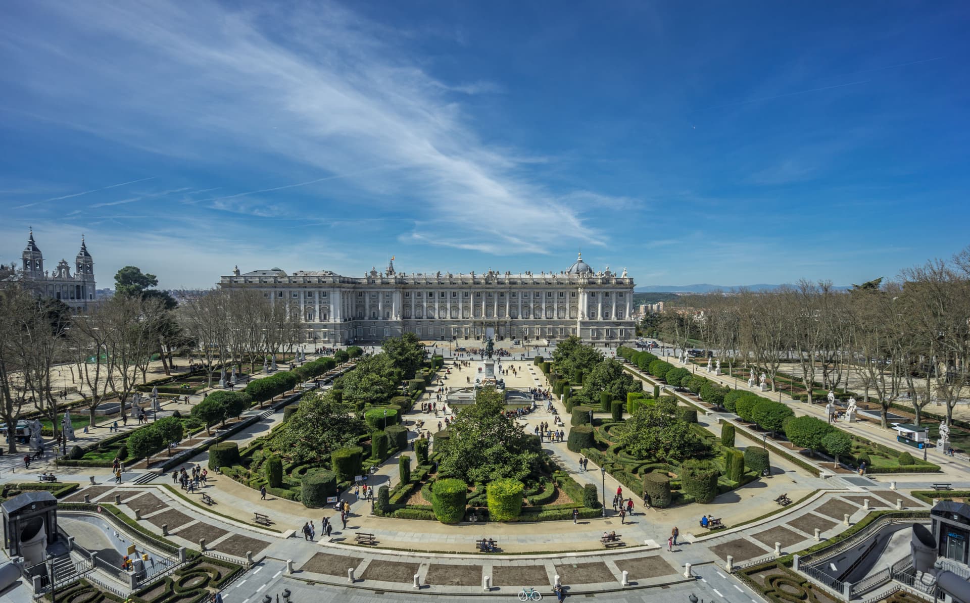 Royal Palace of Madrid Skip-the-Line Guided Tour - main image