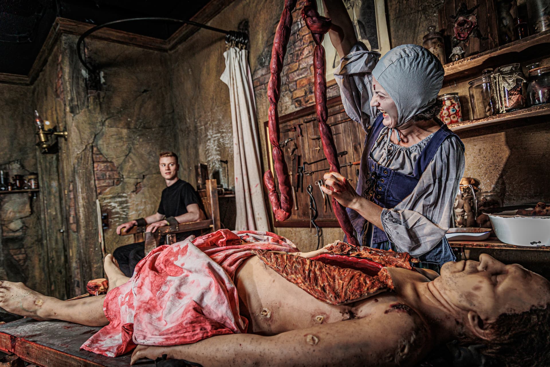 COMBO: Madame Tussauds London + The London Dungeon Ticket - image 10
