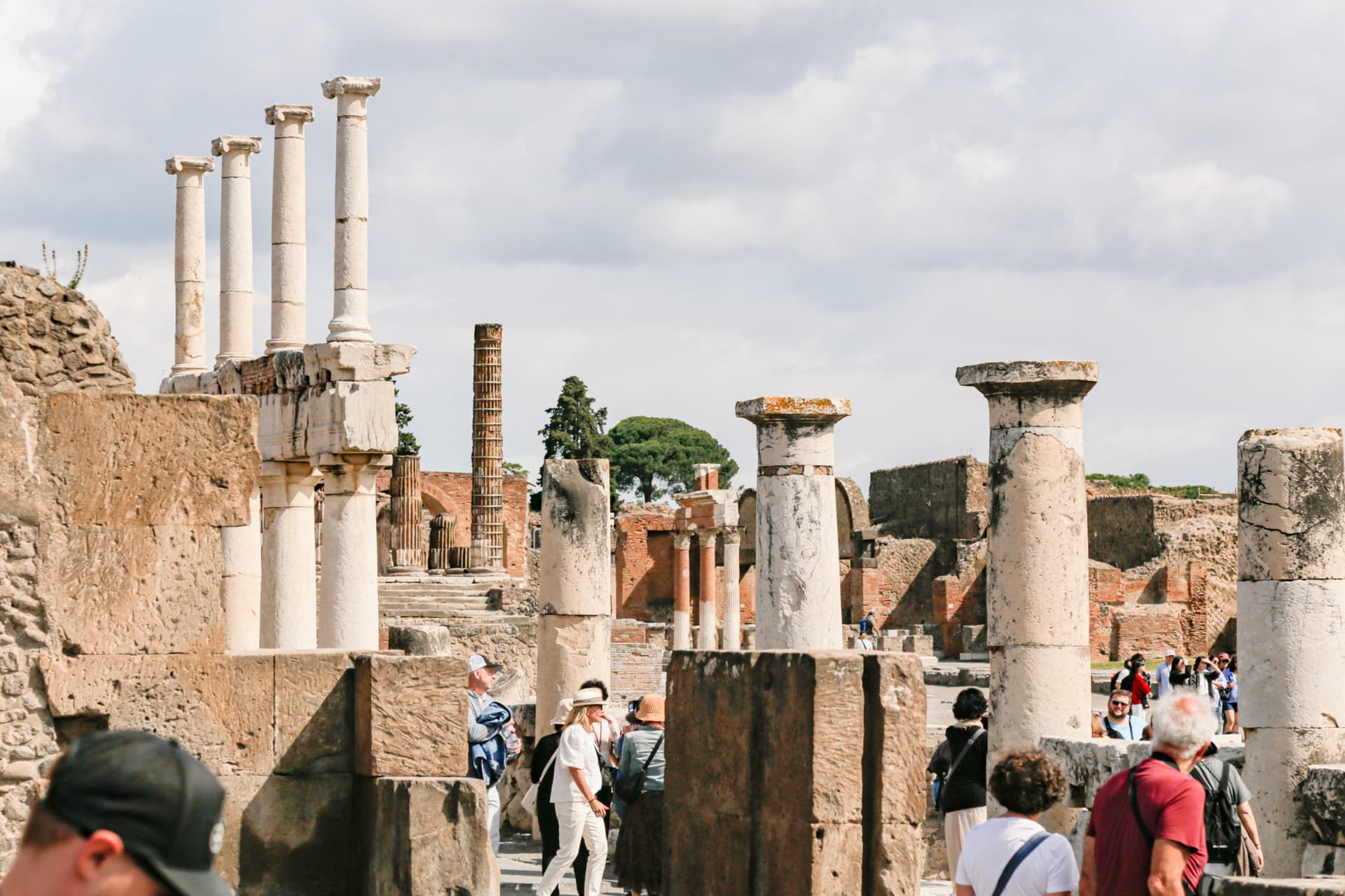 Tour of Pompeii: Guided Walk with Priority Access - image 5